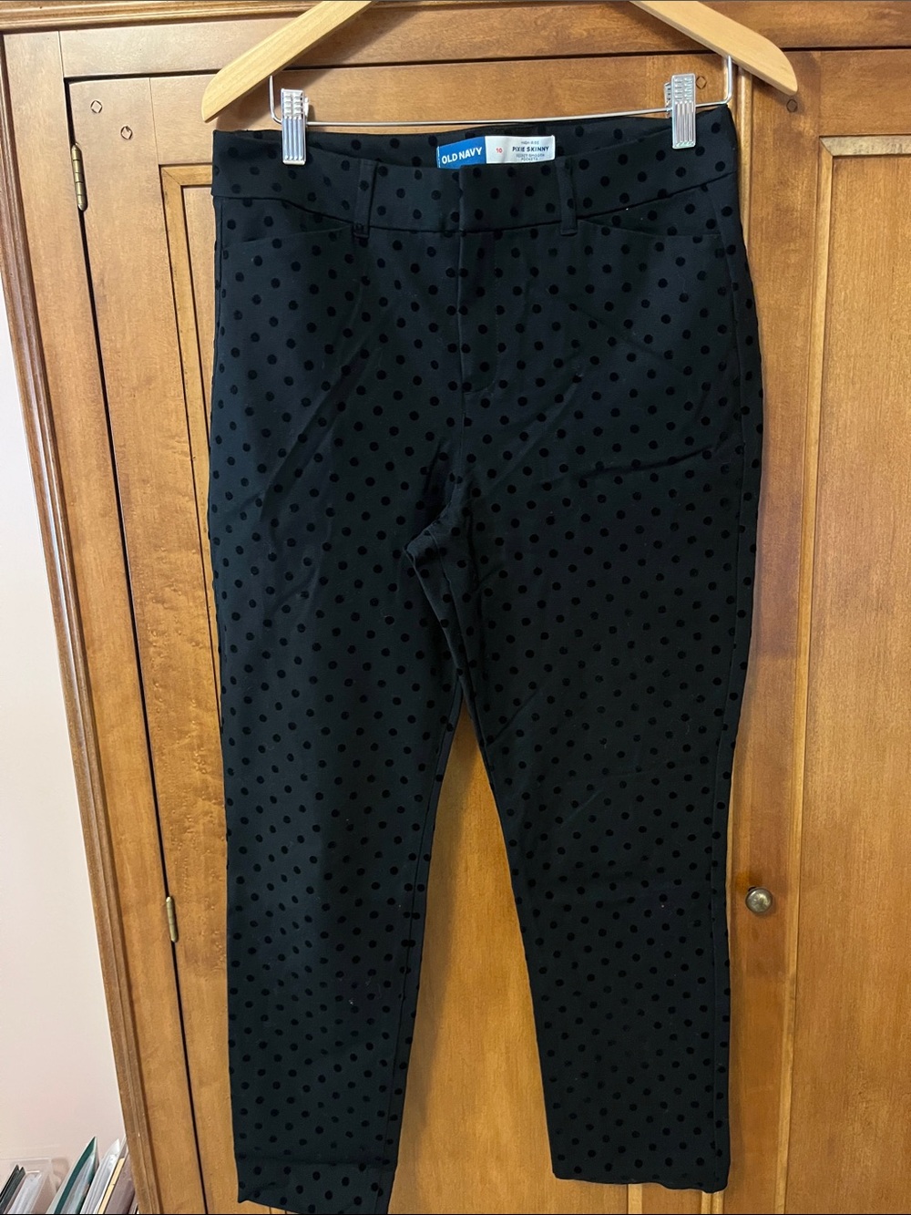 Old Navy Black Polka Dot women’s Chinos
